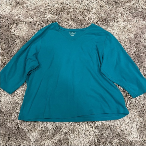 L.L. Bean Tops - LL Bean Vneck Blue 3/4 Sleeve Shirt 3X